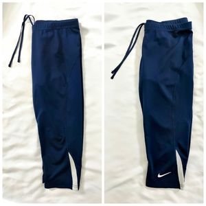 Women's Nike size small, Capri, dark blue, athletic pants